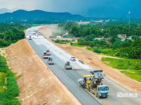 Cao tốc Quảng Ngãi – Hoài Nhơn thi công xuyên đêm chạy nước rút