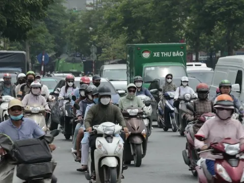 Hỗ trợ chuyển từ xe xăng sang xe điện