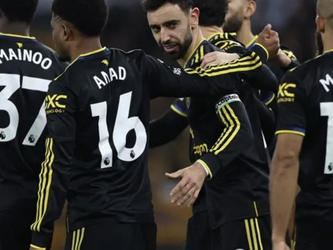 Bruno Fernandes lập cú đúp, Man United thắng tưng bừng tại Molineux