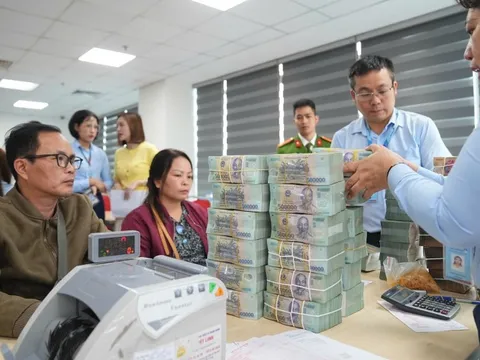 Hà Nội chi trả tiền đền bù dự án bên hồ Gươm: Một hộ dân nhận đền bù tới 400 tỷ đồng