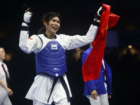 Võ sĩ Việt Nam thắng tưng bừng Thái Lan: “Tôi đá trúng, đòi check VAR mà trọng tài không cho điểm”