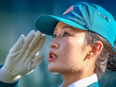 '80 năm hào khí miền Đông' qua nhiếp ảnh