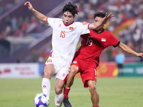 Hậu vệ giành HCV SEA Games ngậm ngùi chia tay U23 Việt Nam vào phút chót