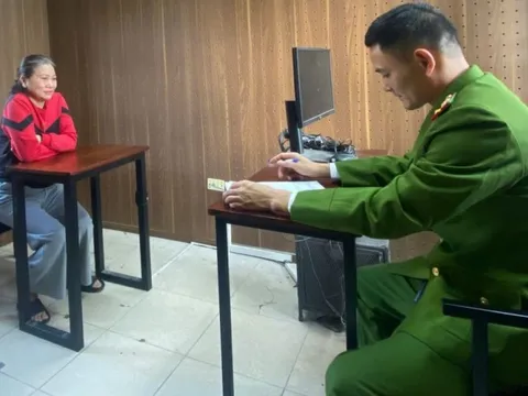 Nguyễn Thị Châm ra đầu thú