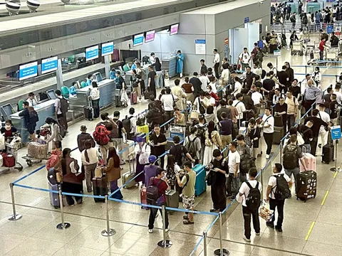 Lịch nghỉ Tết dương lịch gấp gáp, lúng túng chọn đi xa hay gần