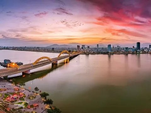 Lọt nhóm 32 nền kinh tế lớn nhất thế giới 2025, chuyên gia quốc tế dự báo thời điểm quy mô GDP Việt Nam sẽ vượt mốc 1.000 tỷ USD không còn xa?