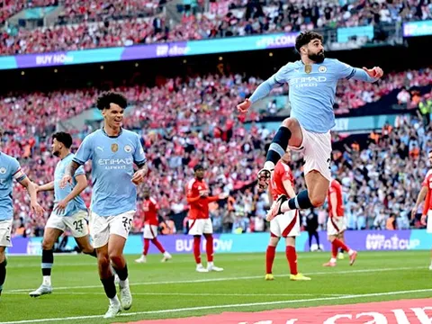 Chờ Haaland ghi bàn