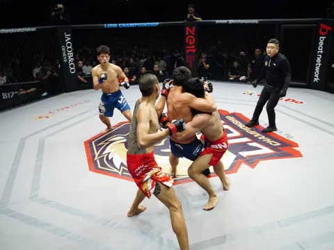 Cao thủ kickboxing Việt Nam so tài 2 võ sĩ Trung Quốc, mãn nhãn 10 phút nảy lửa