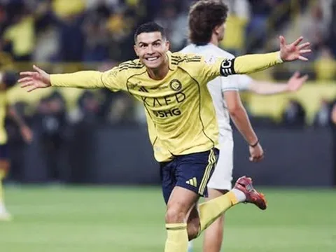 Ronaldo ghi cú đúp, Al Nassr lập kỷ lục 10 trận thắng liên tiếp