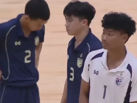 Tuyển Thái Lan thua đau trên sân nhà, ngậm ngùi nhìn Indonesia nâng cúp vô địch Đông Nam Á