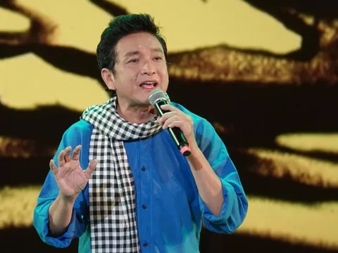 Nghệ sĩ Trọng Phúc mỗi lần hát Bài ca Đất phương Nam luôn rùng rùng cảm xúc