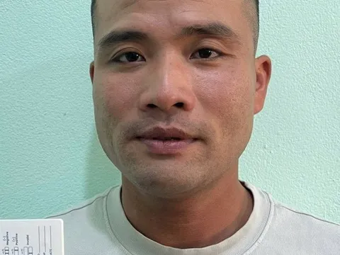 Thi hành Lệnh bắt tạm giam Đoàn Hát Vang sinh năm 1996