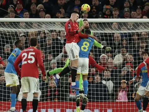 Man United lại đánh rơi chiến thắng tại Old Trafford