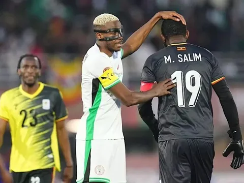 Chuyện khó tin tại Cúp châu Phi: Một đội tuyển phải sử dụng 3 thủ môn trong… 11 phút