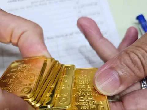 Giá vàng giảm 5 triệu đồng/lượng trong 2 ngày
