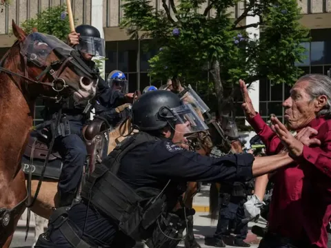 Chính sách siết nhập cư của Mỹ khiến 1,6 triệu người rơi vào tình trạng “bất hợp pháp”