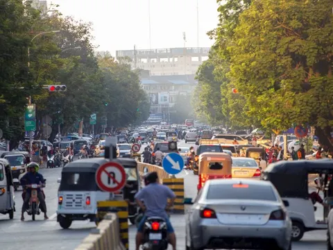 Dân Campuchia chi gần 1 tỷ USD để mua ô tô