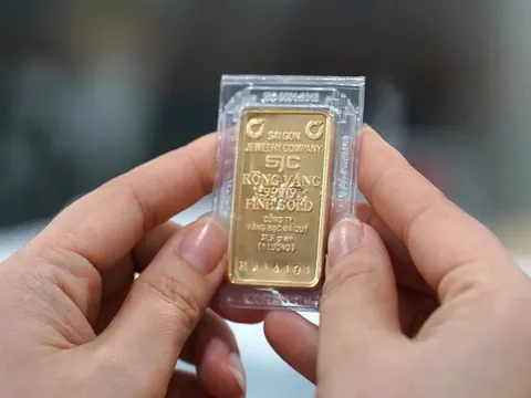 Mua bán vàng không qua tài khoản thanh toán bị phạt tới 20 triệu đồng