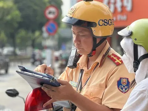 Không phải người dân nào cũng biết: Đi xe quá chậm cũng bị phạt tới tiền triệu