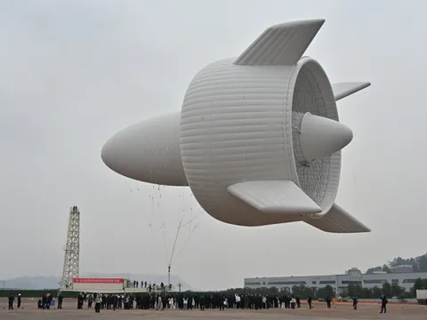 Trung Quốc ra mắt ‘cỗ máy’ chưa từng có trên thế giới: Bay lơ lửng ở độ cao 2.000 mét, trong 1 giờ có thể tạo ra năng lượng để sạc đầy 30 chiếc xe điện, hoạt động ngon ơ trong hầu hết điều kiện