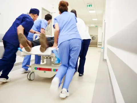 Phó Giám đốc Trung tâm Đột quỵ, Bệnh viện Bạch Mai: Vào mùa lạnh, có 3 thời điểm dễ xảy ra đột quỵ nhất