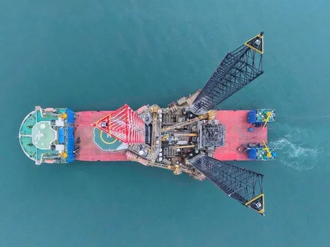 Hành trình 2 tháng rẽ sóng, vượt đại dương để hồi hương của giàn khoan tự nâng hiện đại bậc nhất Việt Nam